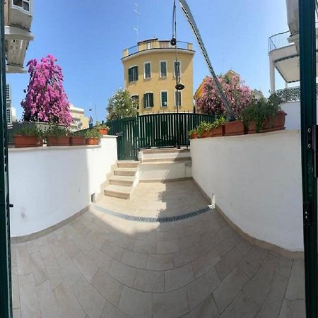 Riviera Albachiara Anzio B&B Buitenkant foto